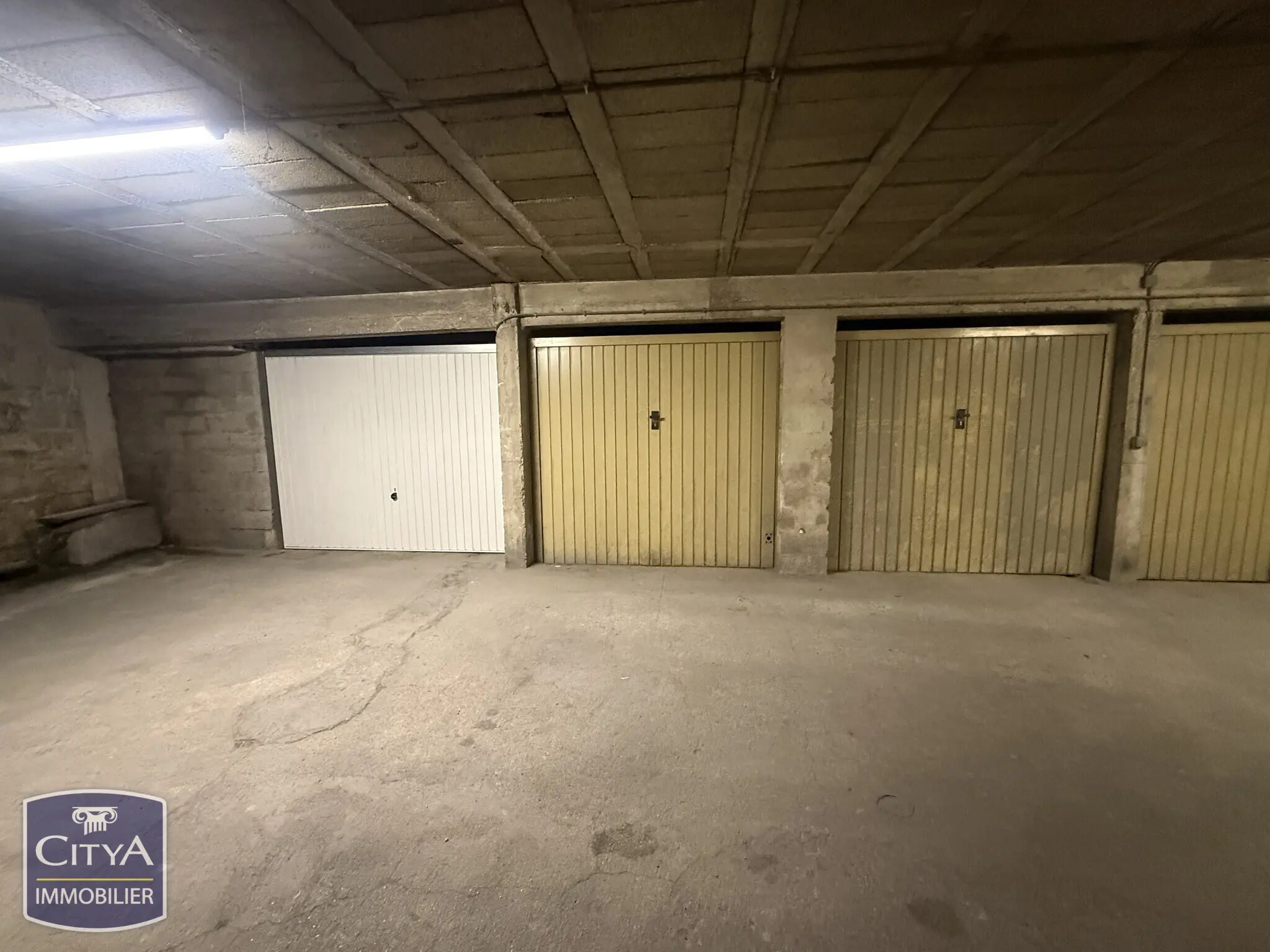 Photo 1 Parking 12m²