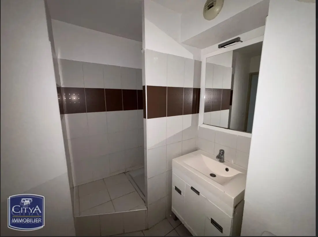 Photo 1 Appartement 1 pièce 23m²