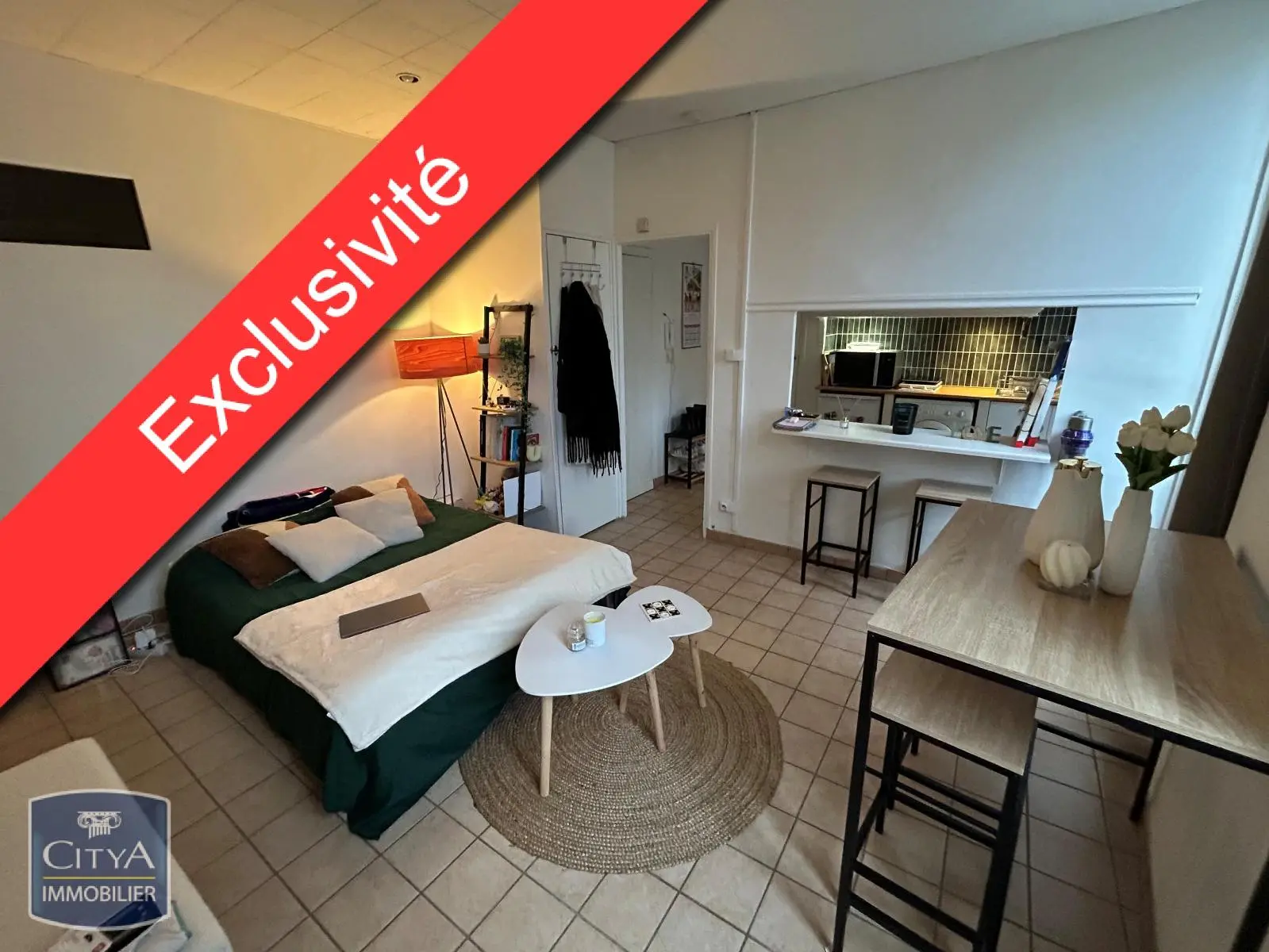 Photo 1 Appartement 1 pièce 28m²