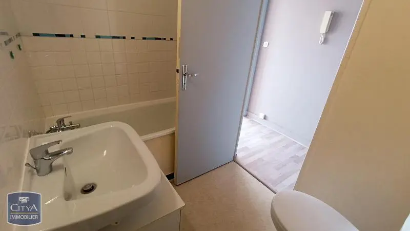 Photo 5 Appartement 1 pièce 27.76m²