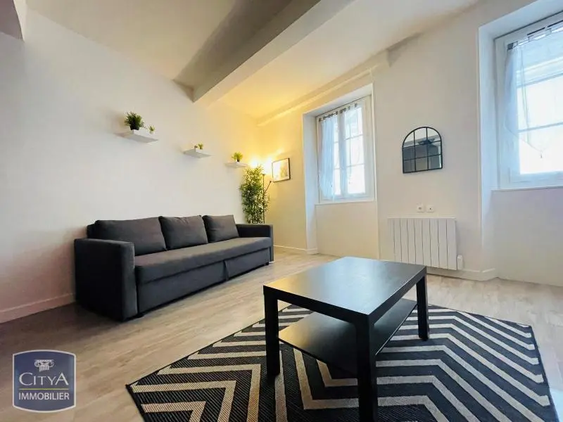 Photo 1 Appartement 1 pièce 30.6m²