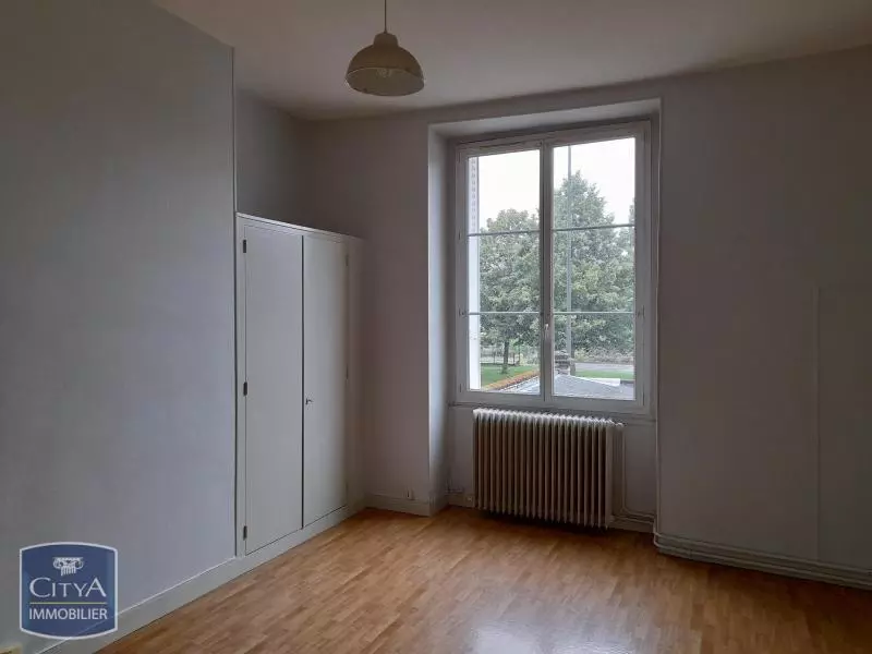 Photo 2 Appartement 1 pièce 23.51m²