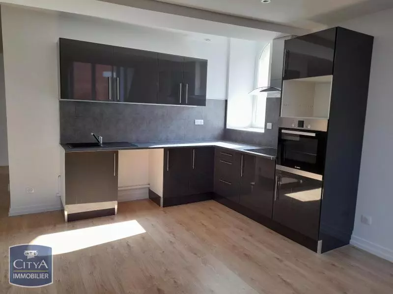 Illustration pour Appartement 5 pièces 97.83m² Photo Appartement 5 pièces 97.83m²