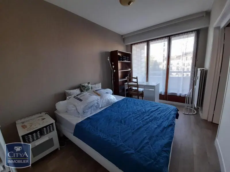 Photo 2 Appartement 1 pièce 9.89m²
