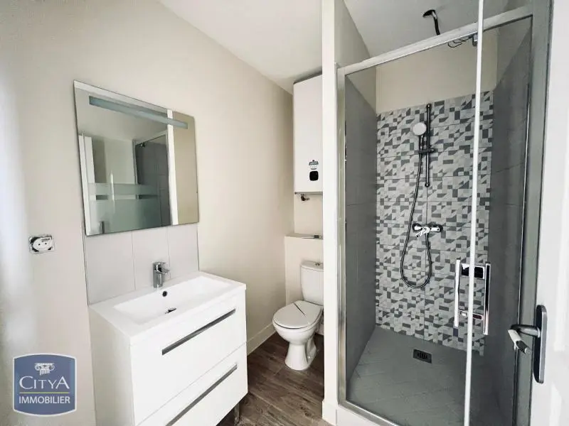 Photo 2 Appartement 1 pièce 24.37m²