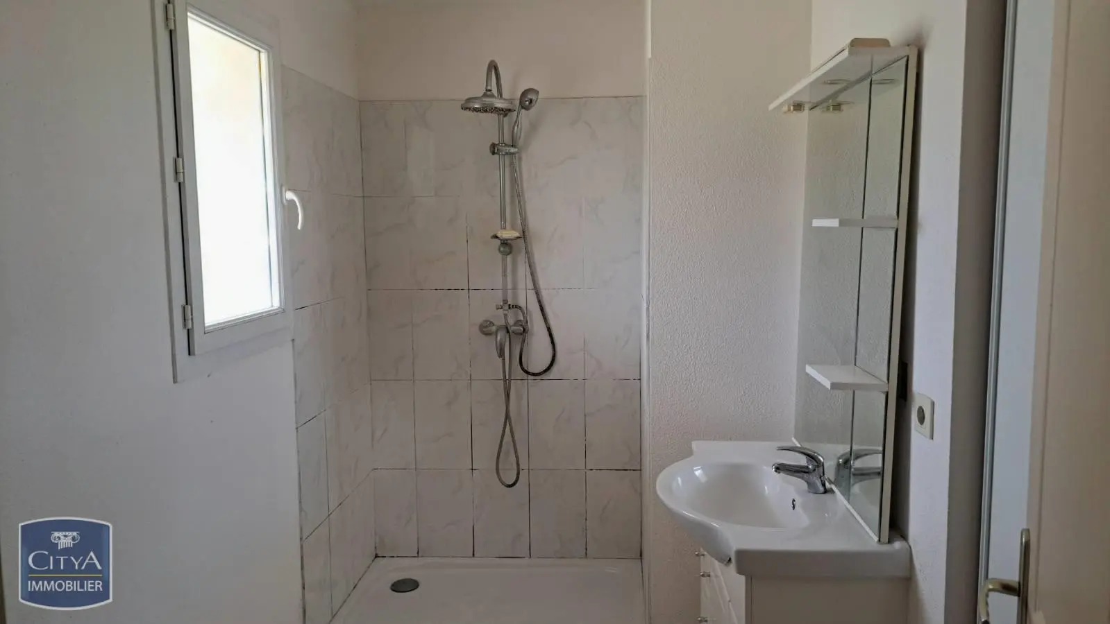 Photo 3 Appartement 2 pièces 45m²