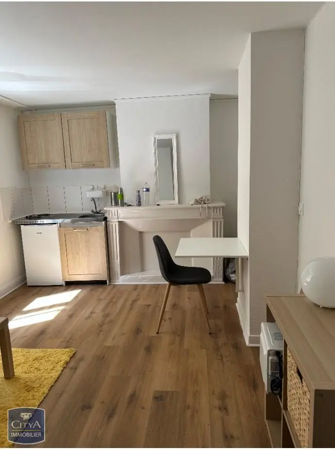 Photo 2 Appartement 1 pièce 17.03m²