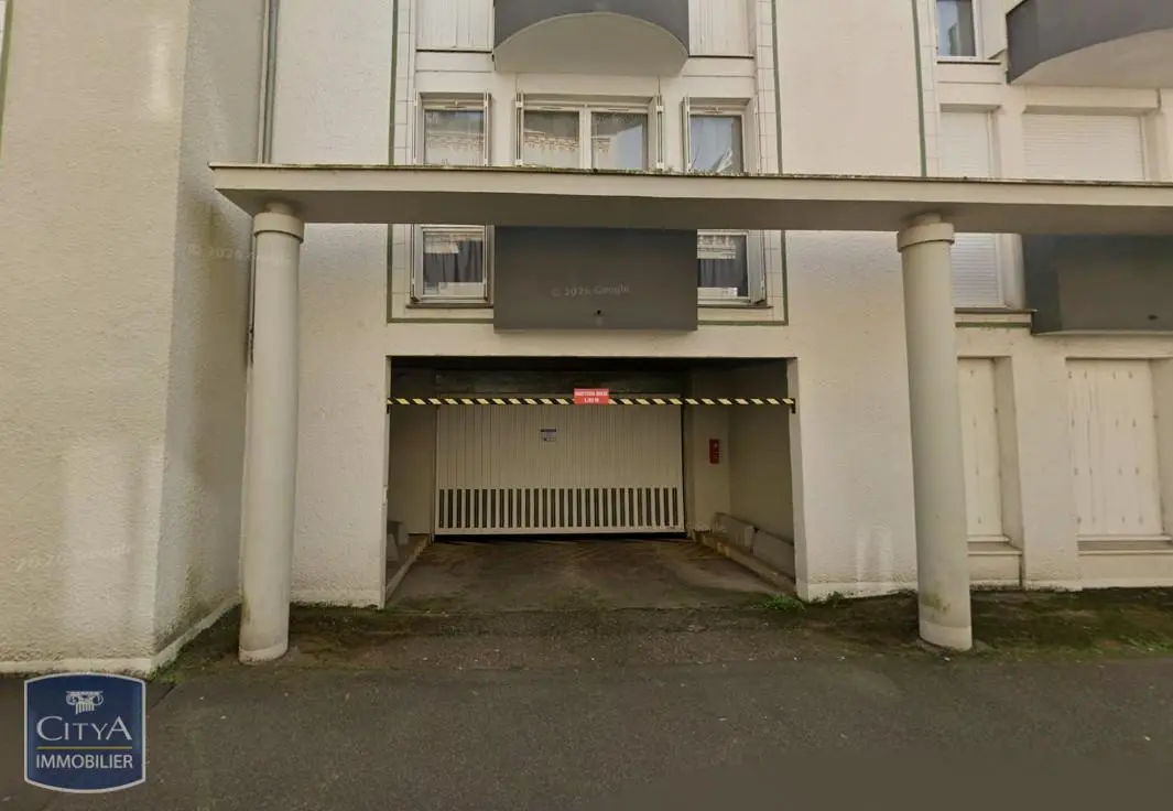 Photo 1 Parking