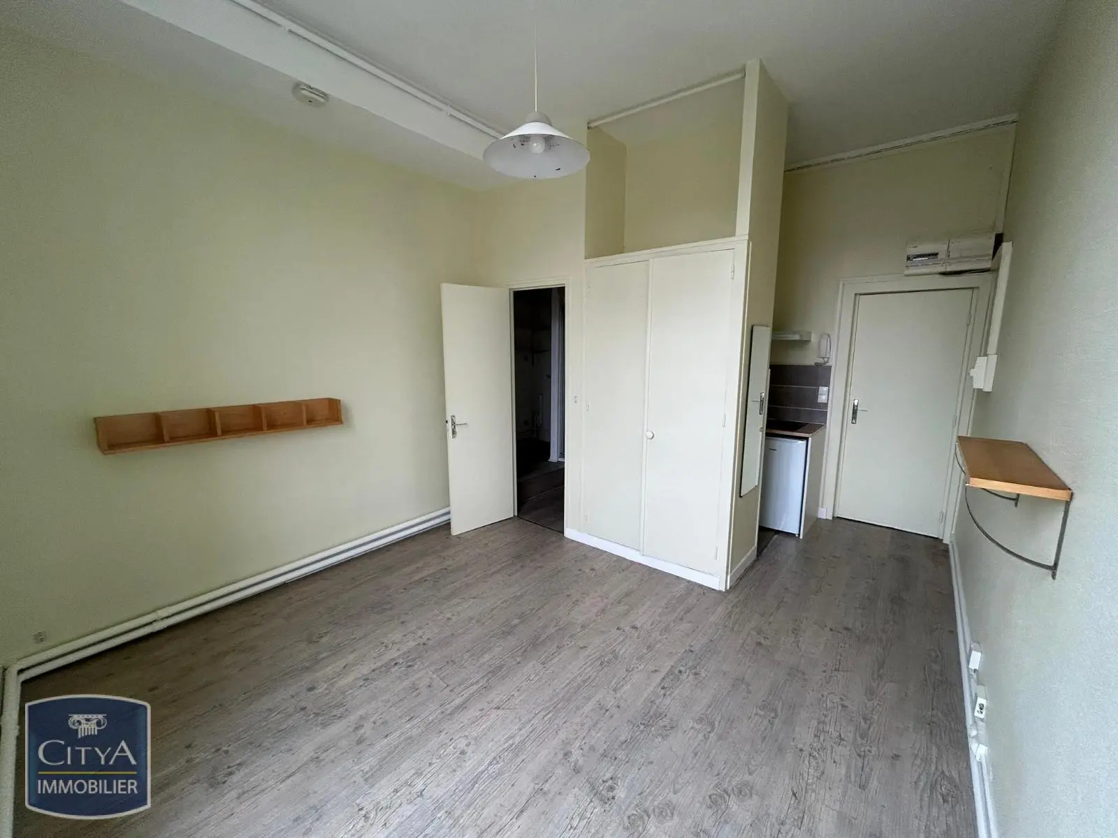 Photo 2 Appartement 1 pièce 18.55m²