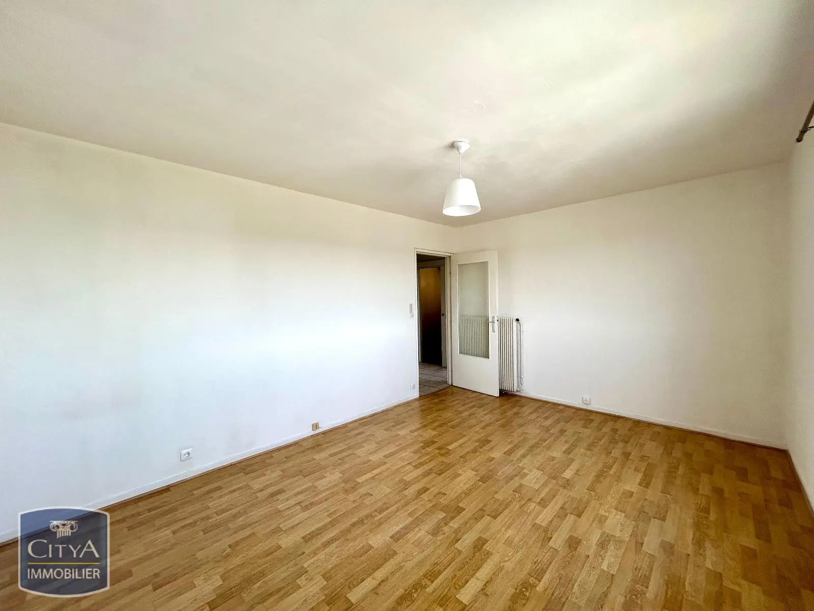 Photo 2 Appartement 1 pièce 47.68m²
