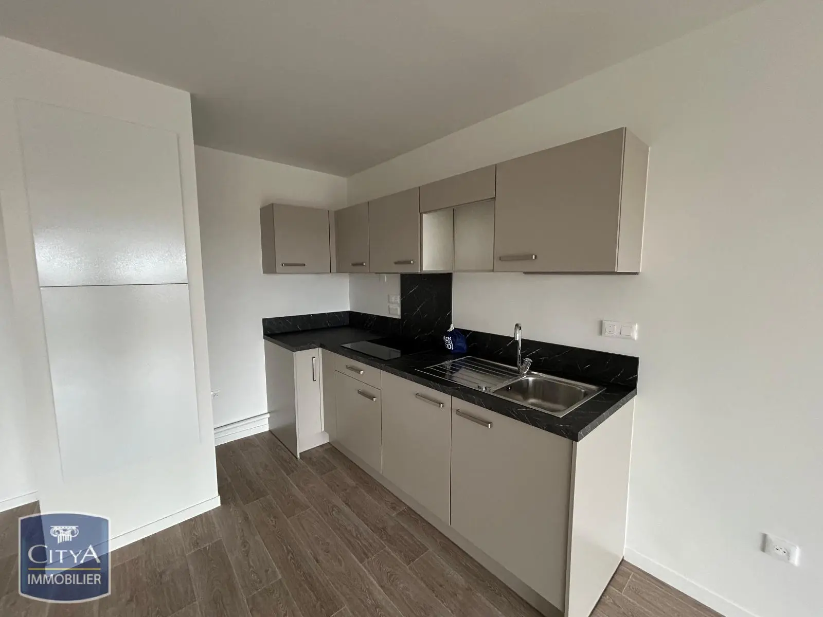 Photo 2 Appartement 2 pièces 45.82m²