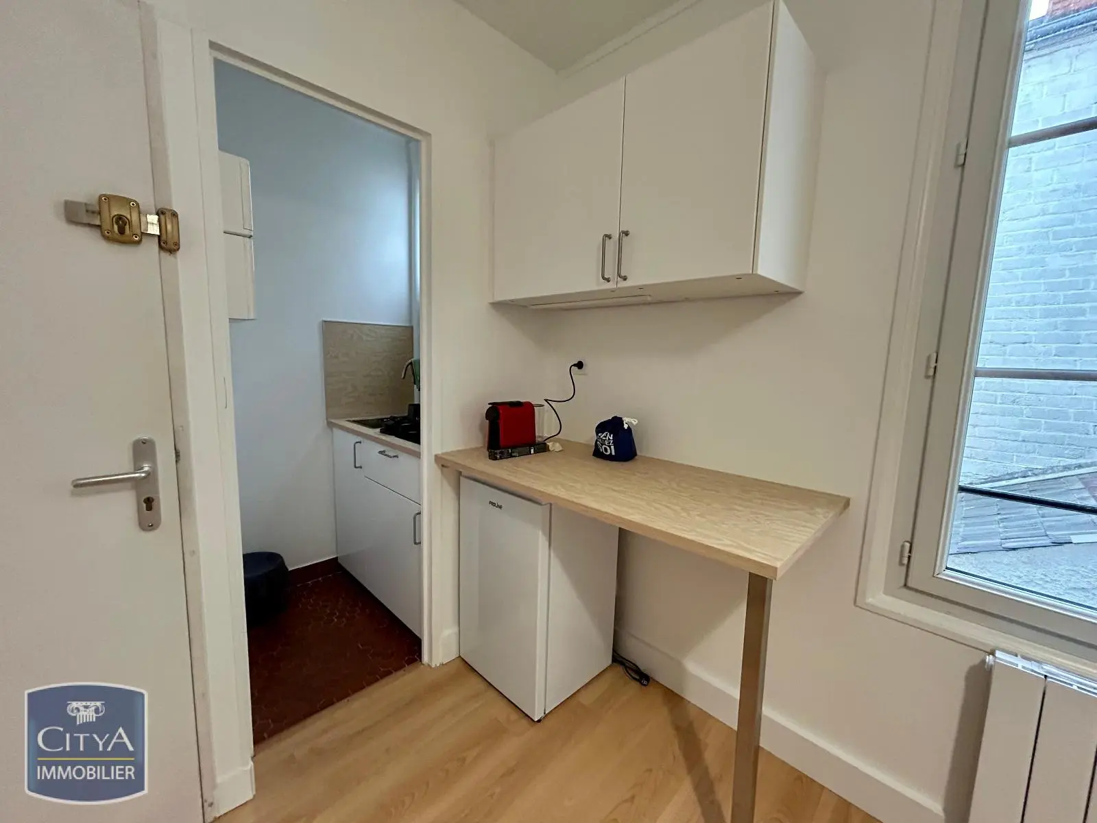 Photo 2 Appartement 1 pièce 21.29m²