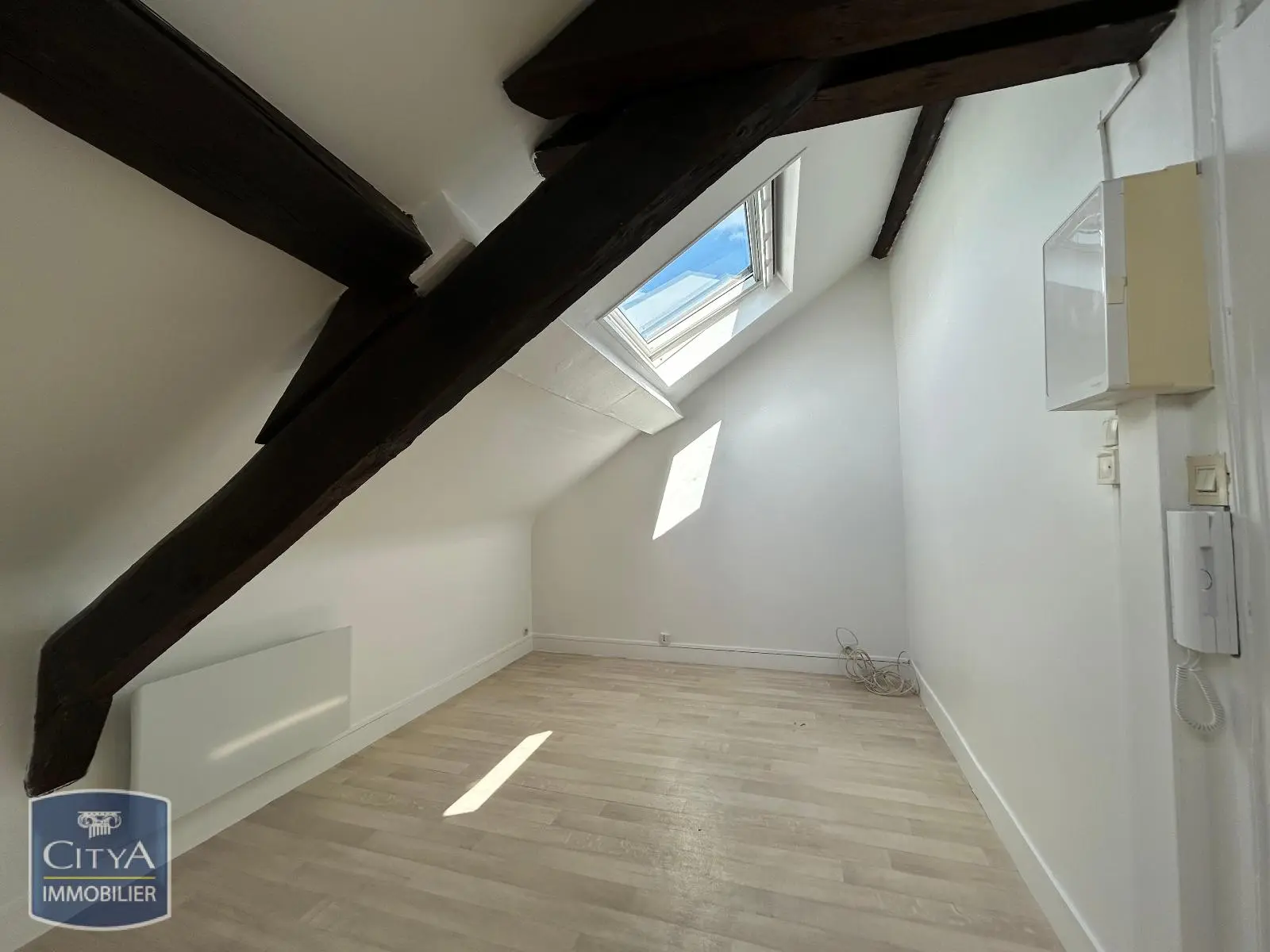 Photo 1 Appartement 1 pièce 11.8m²