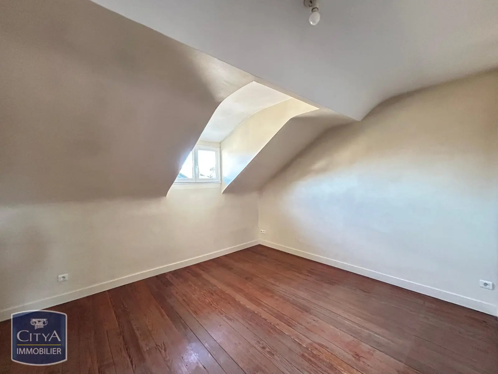 Photo 12 Maison 8 pièces 177.75m²