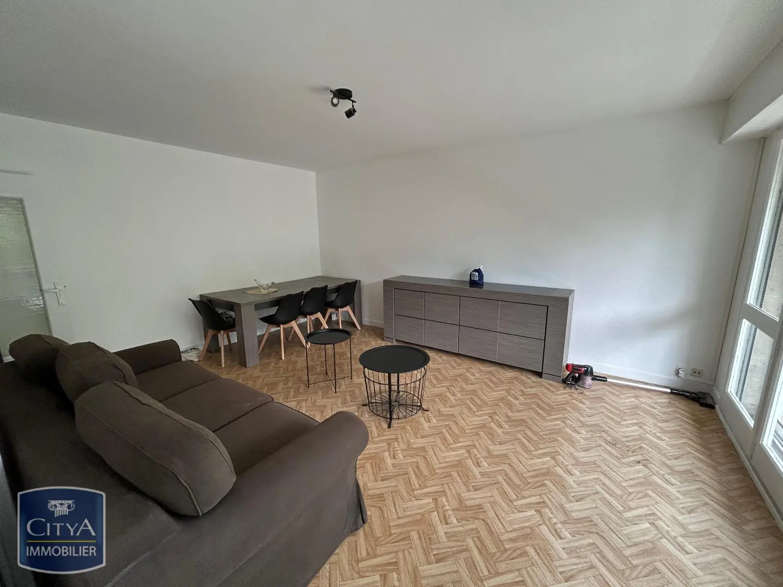 Photo 2 Appartement 2 pièces 43m²
