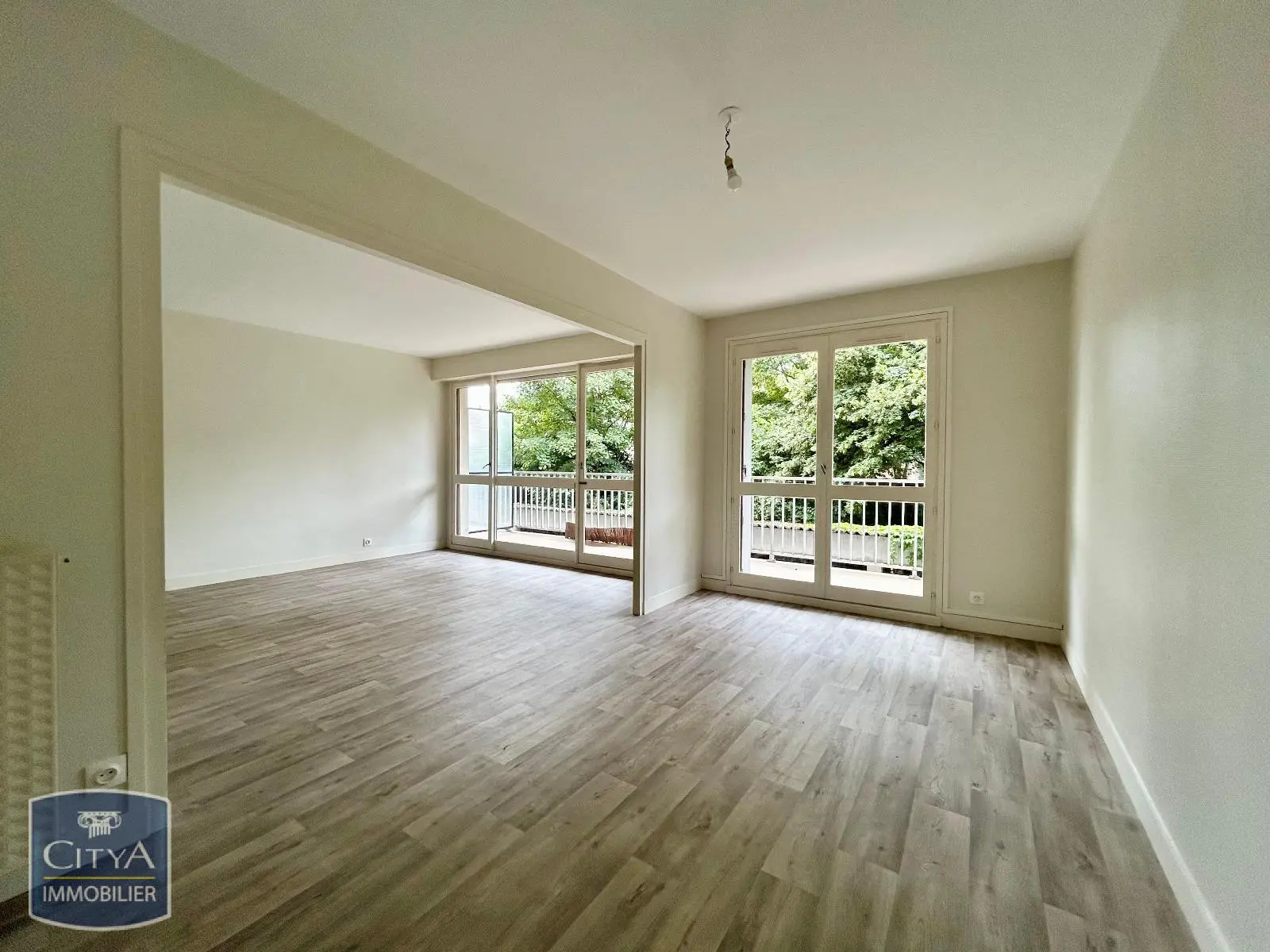 Photo 2 Appartement 5 pièces 104.41m²
