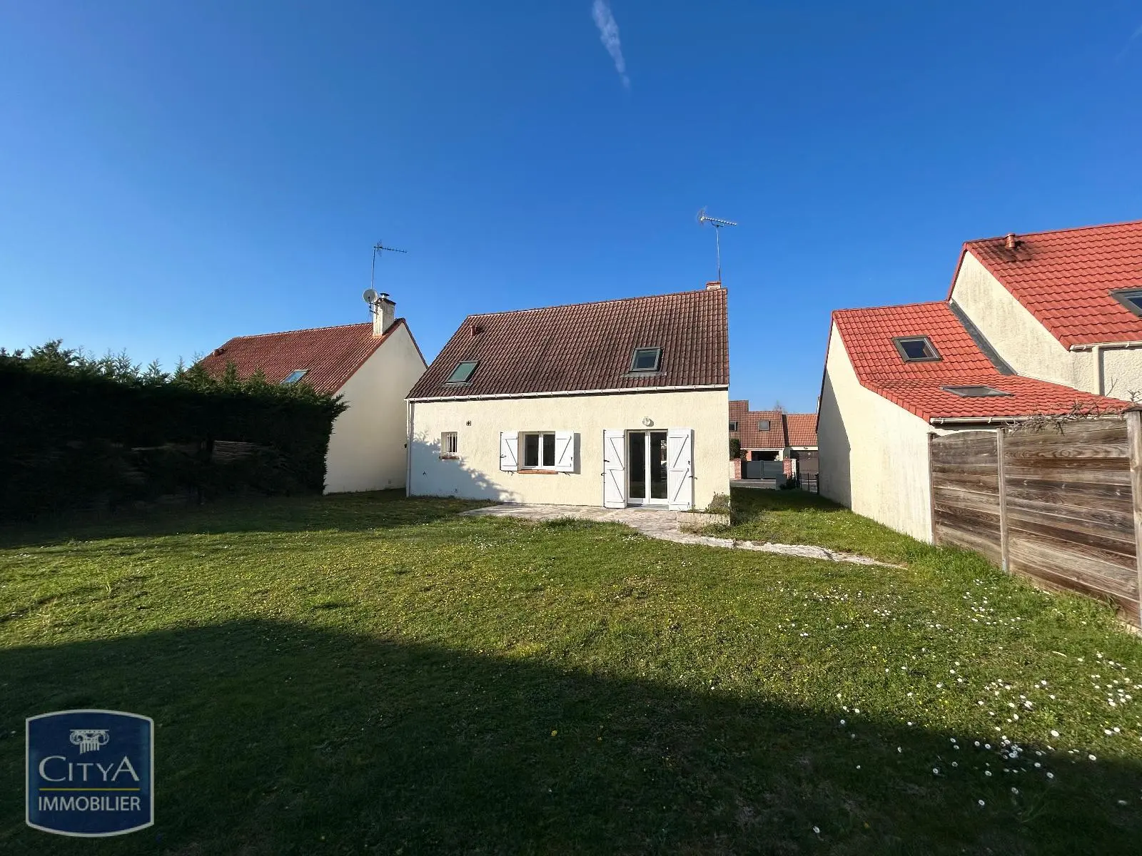 Photo 1 Maison 4 pièces 105m²