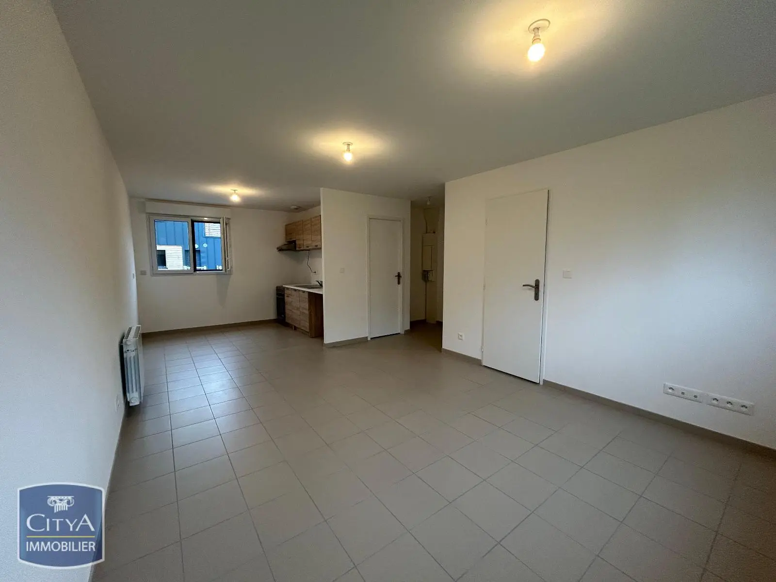 Photo 2 Appartement 2 pièces 42.4m²