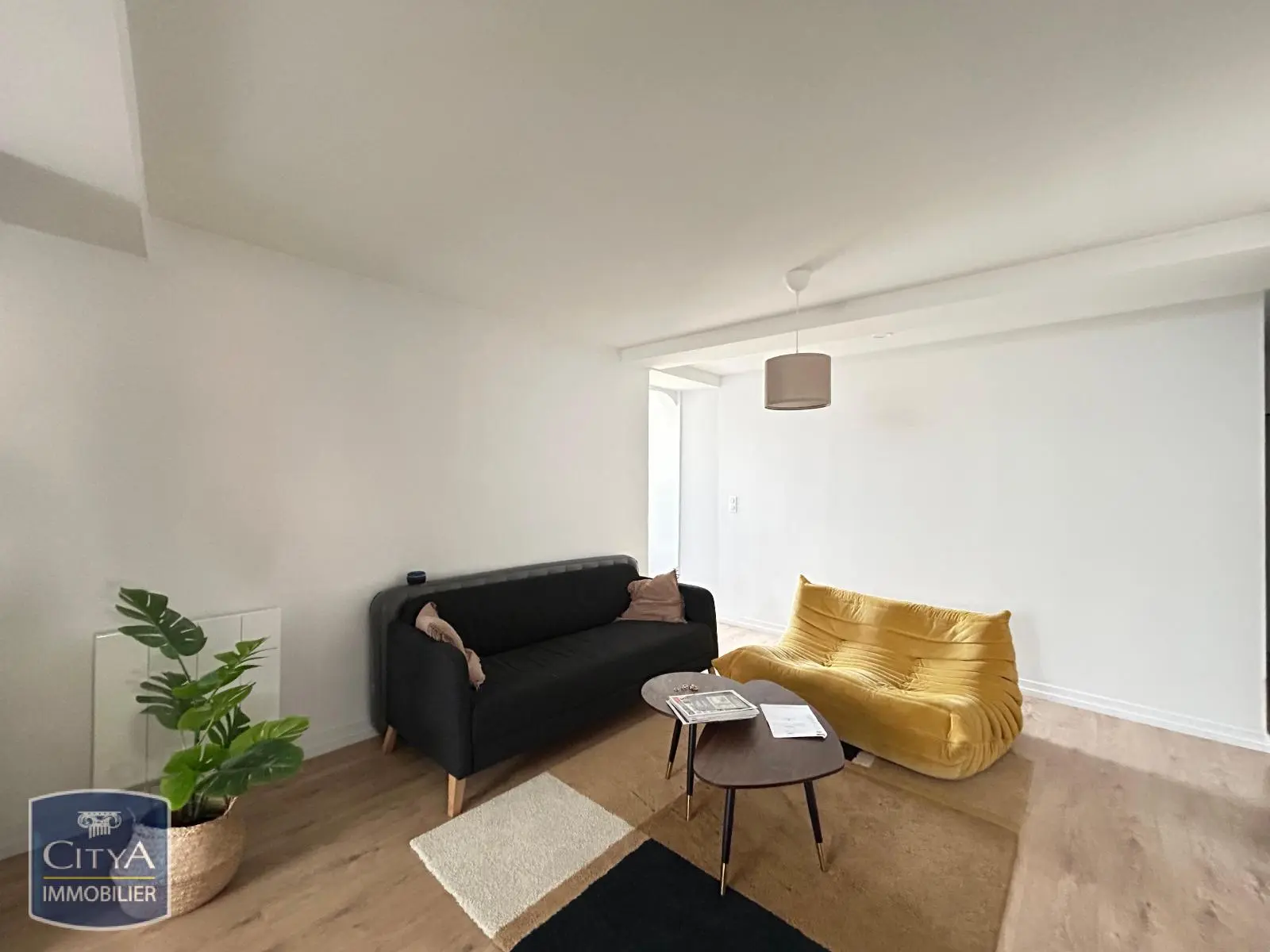 Photo 1 Appartement 5 pièces 97.83m²