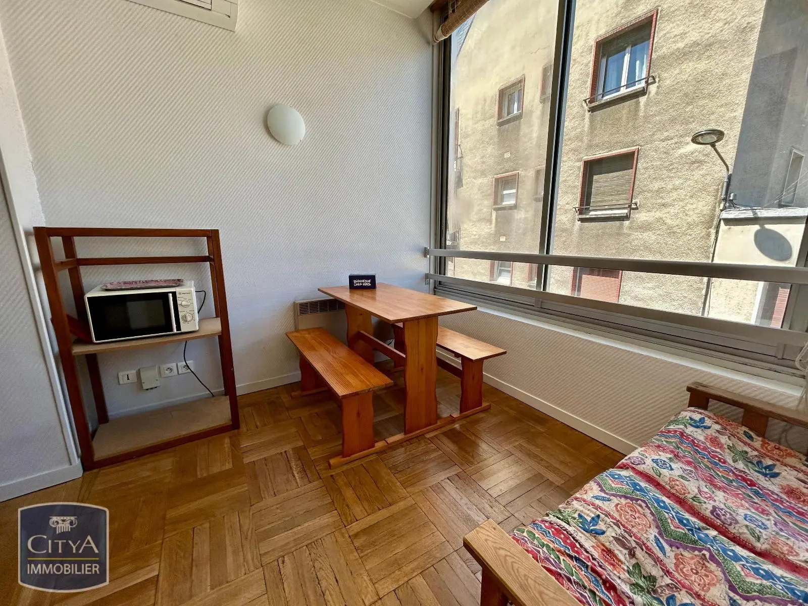 Photo 2 Appartement 1 pièce 14.25m²