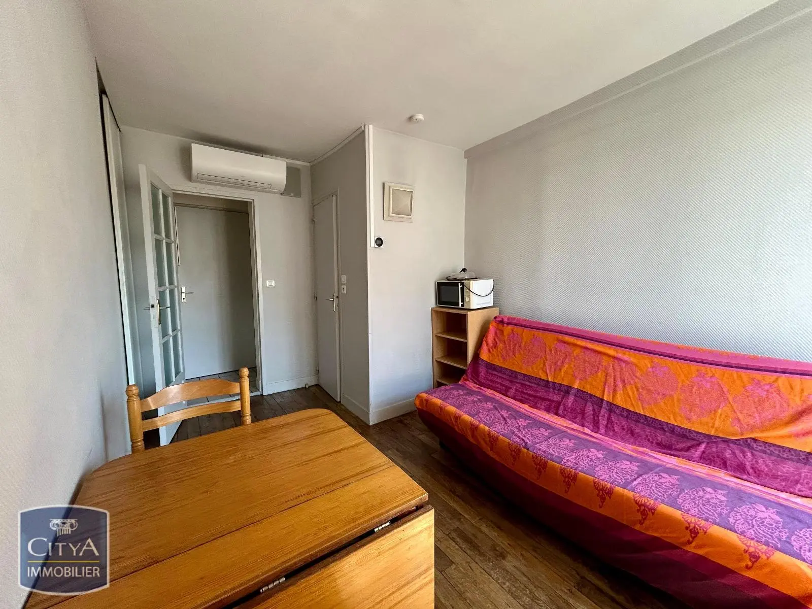 Photo 1 Appartement 1 pièce 13.88m²