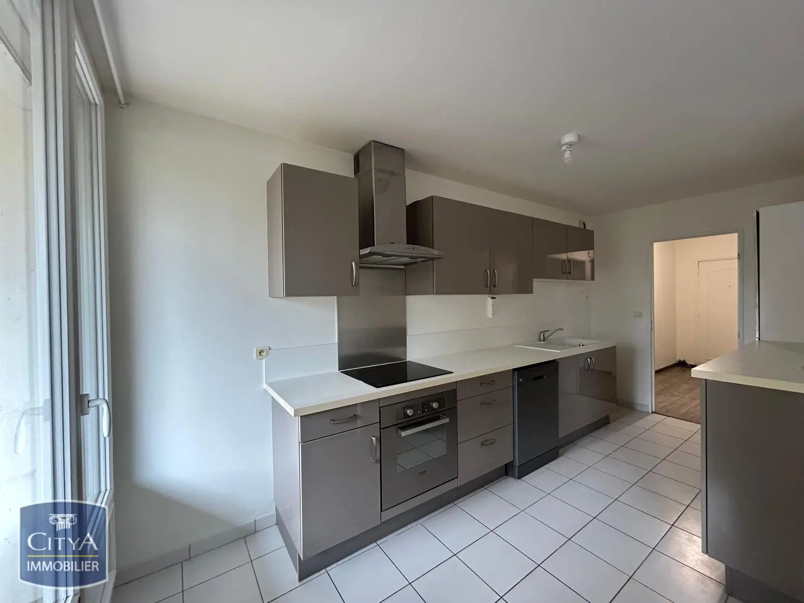 Photo 3 Appartement 4 pièces 82.65m²