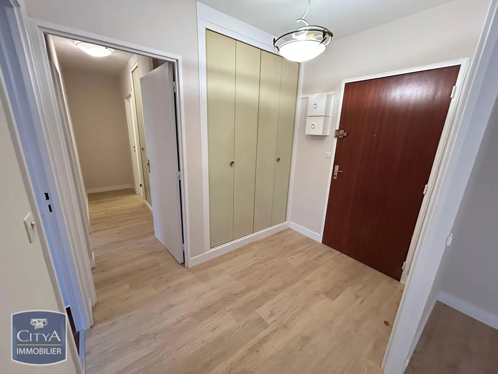 Photo 2 Appartement 2 pièces 56.19m²