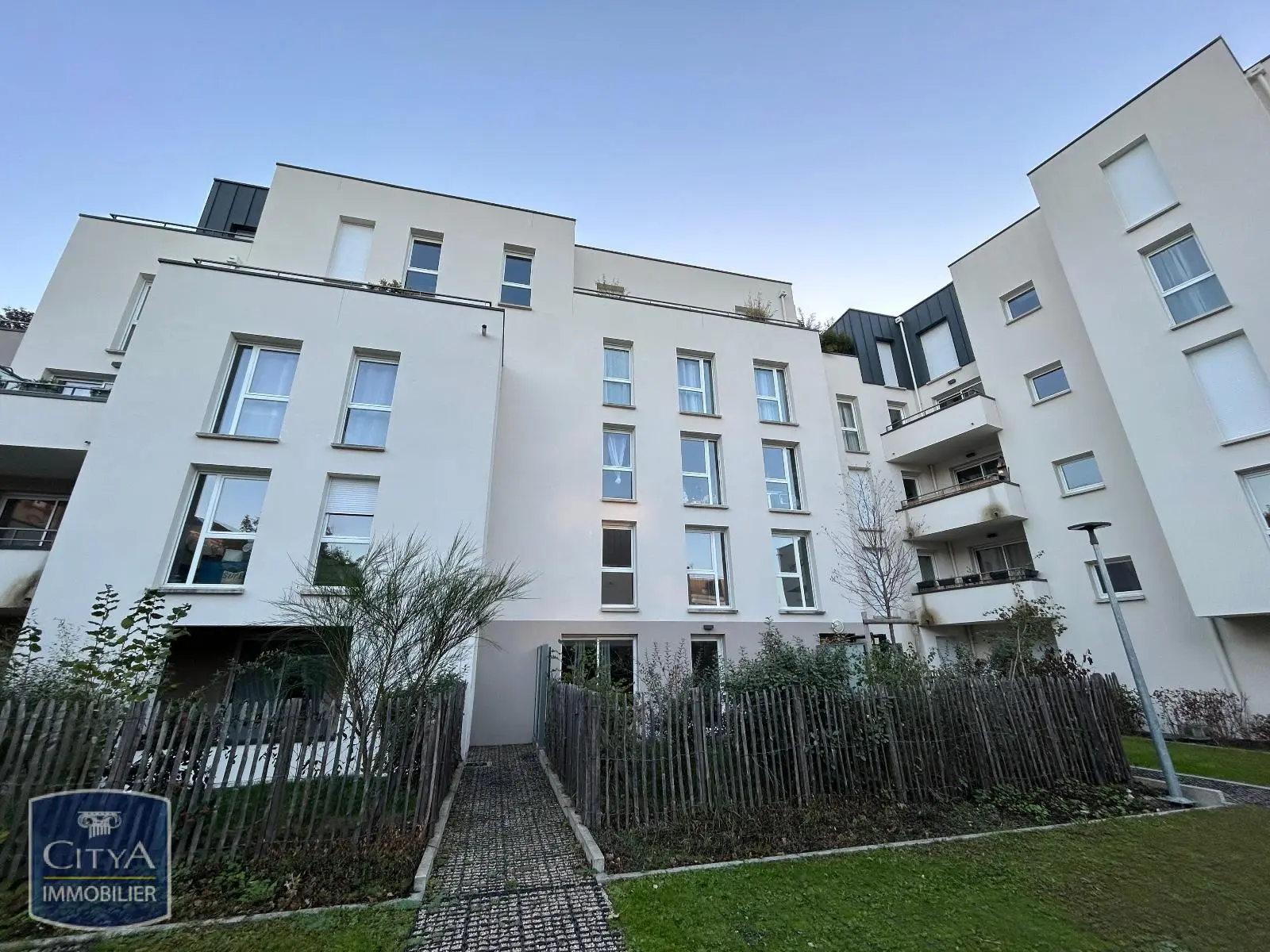 Photo 1 Appartement 1 pièce 33.05m²
