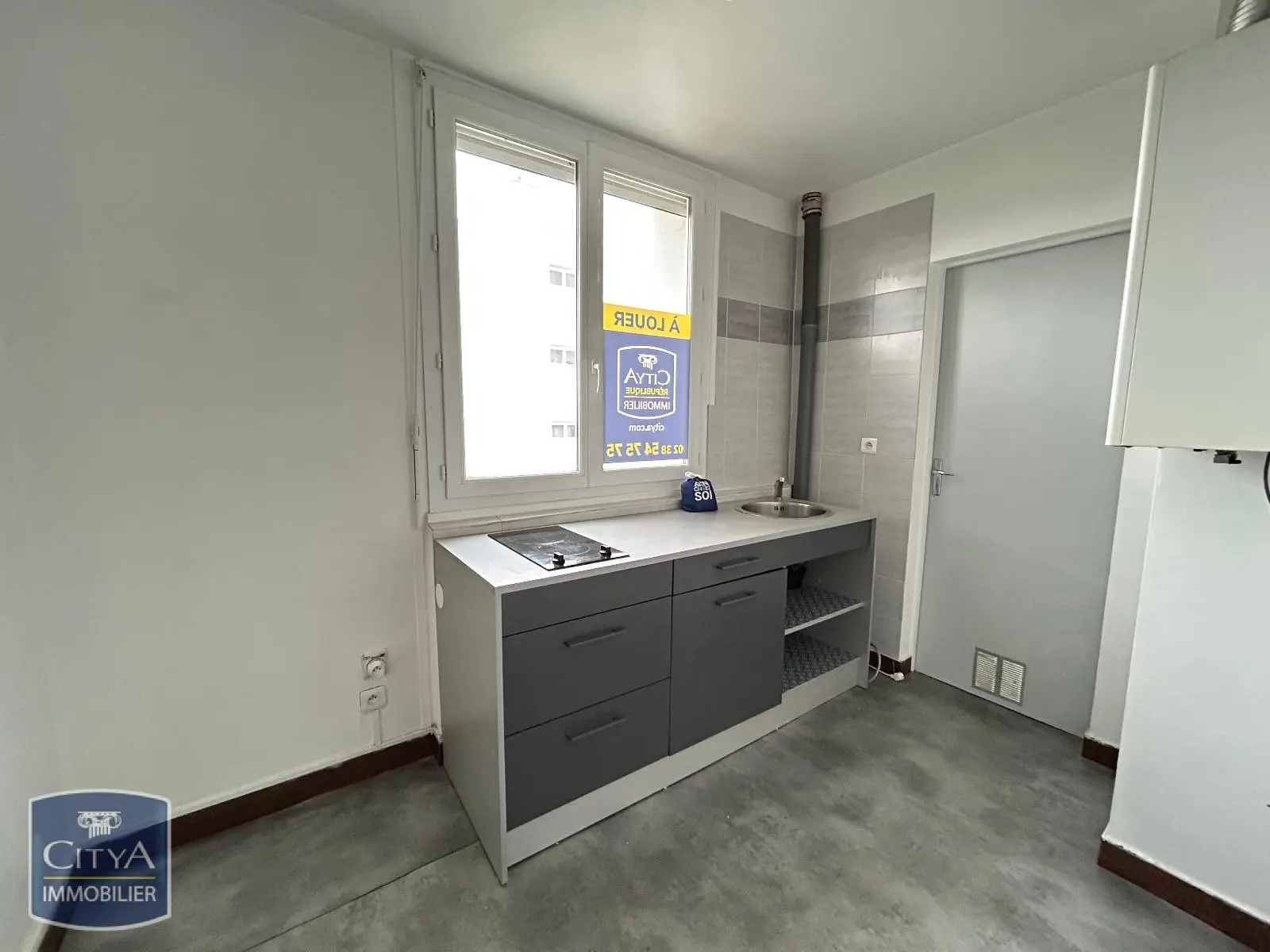 Photo 1 Appartement 1 pièce 31.3m²