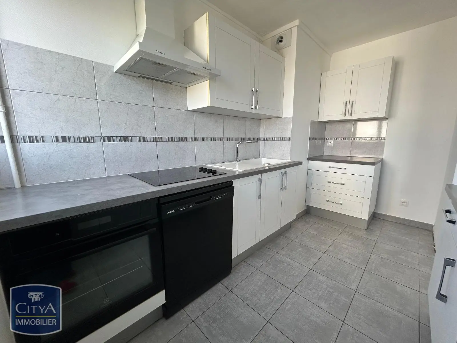 Photo 3 Appartement 4 pièces 73.68m²