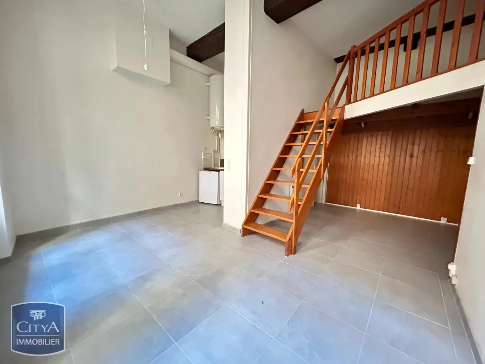 Photo 1 Appartement 1 pièce 28.8m²