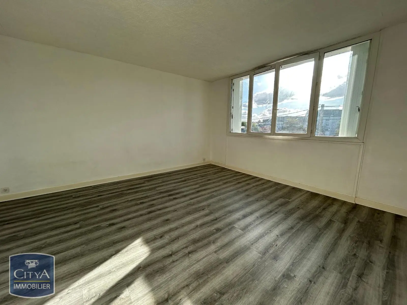Photo 2 Appartement 1 pièce 30.75m²
