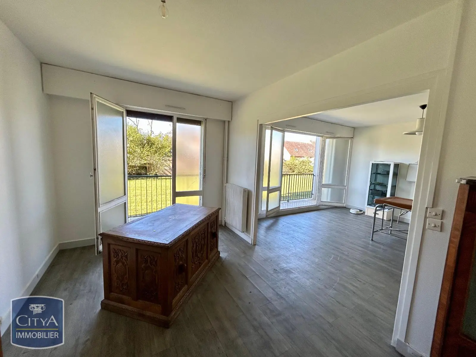 Photo 1 Local Professionnel 3 pièces 60m²