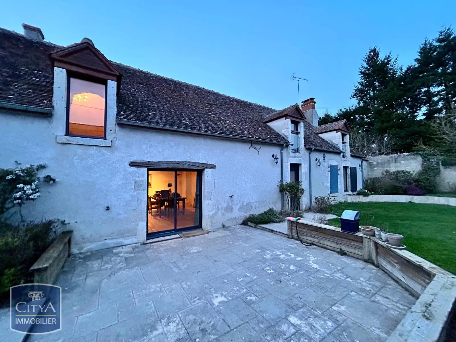 Photo 1 Maison 5 pièces 149.89m²