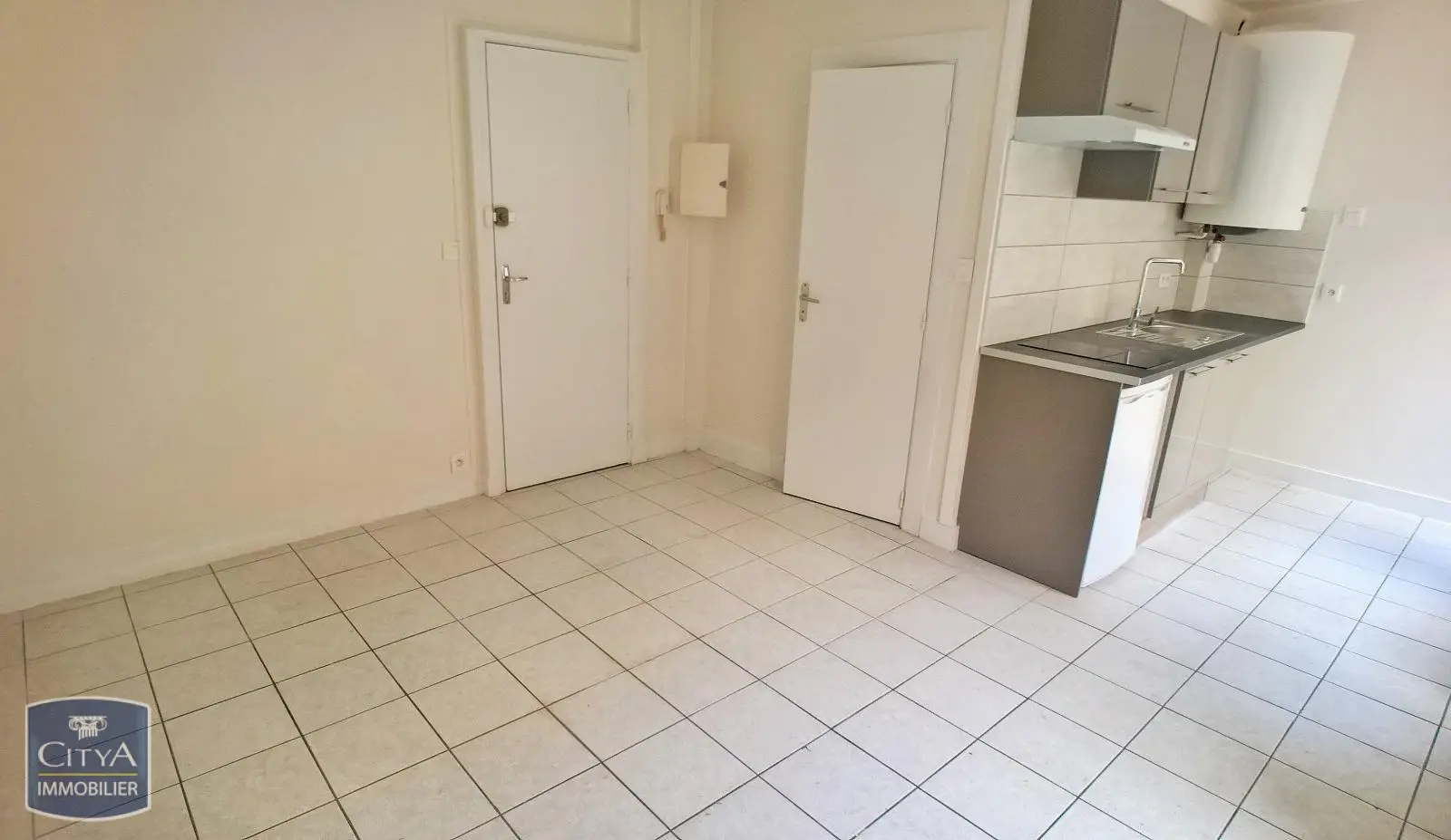 Photo 1 Appartement 1 pièce 20m²
