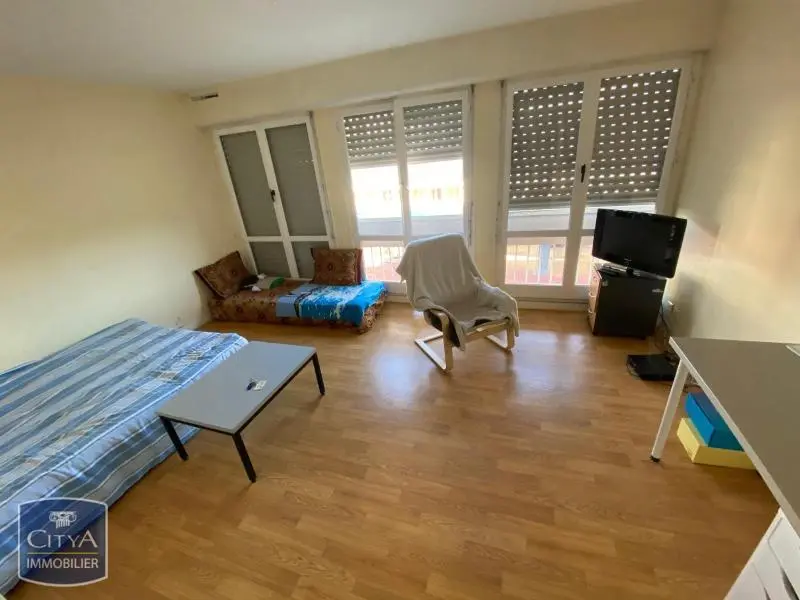 Photo 1 Appartement 1 pièce 27.58m²