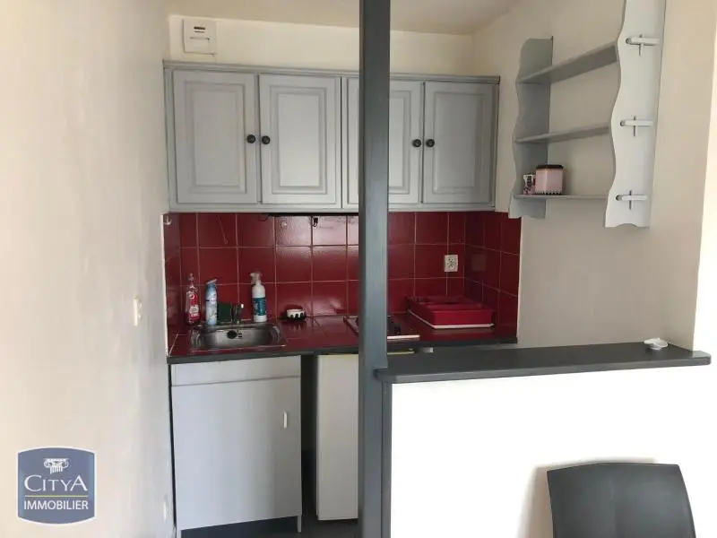 Photo 2 Appartement 1 pièce 24.33m²