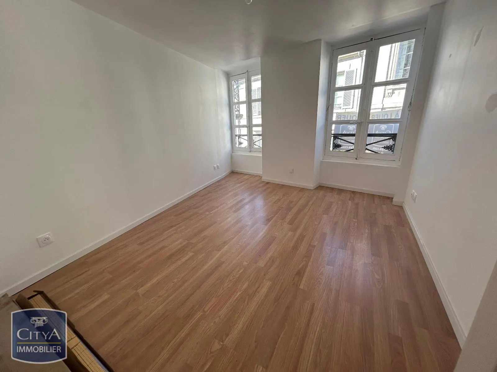 Photo 1 Appartement 1 pièce 10.62m²