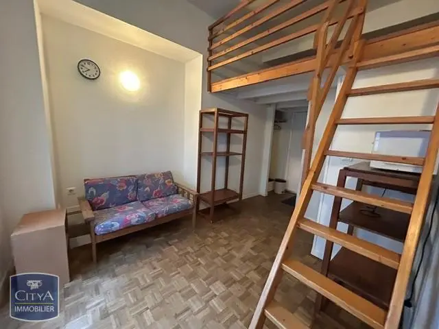 Photo 1 Appartement 1 pièce 11.18m²