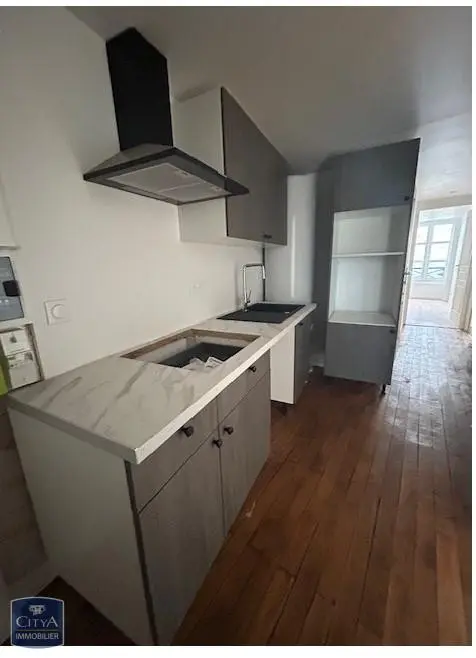Photo 4 Appartement 1 pièce 9.86m²