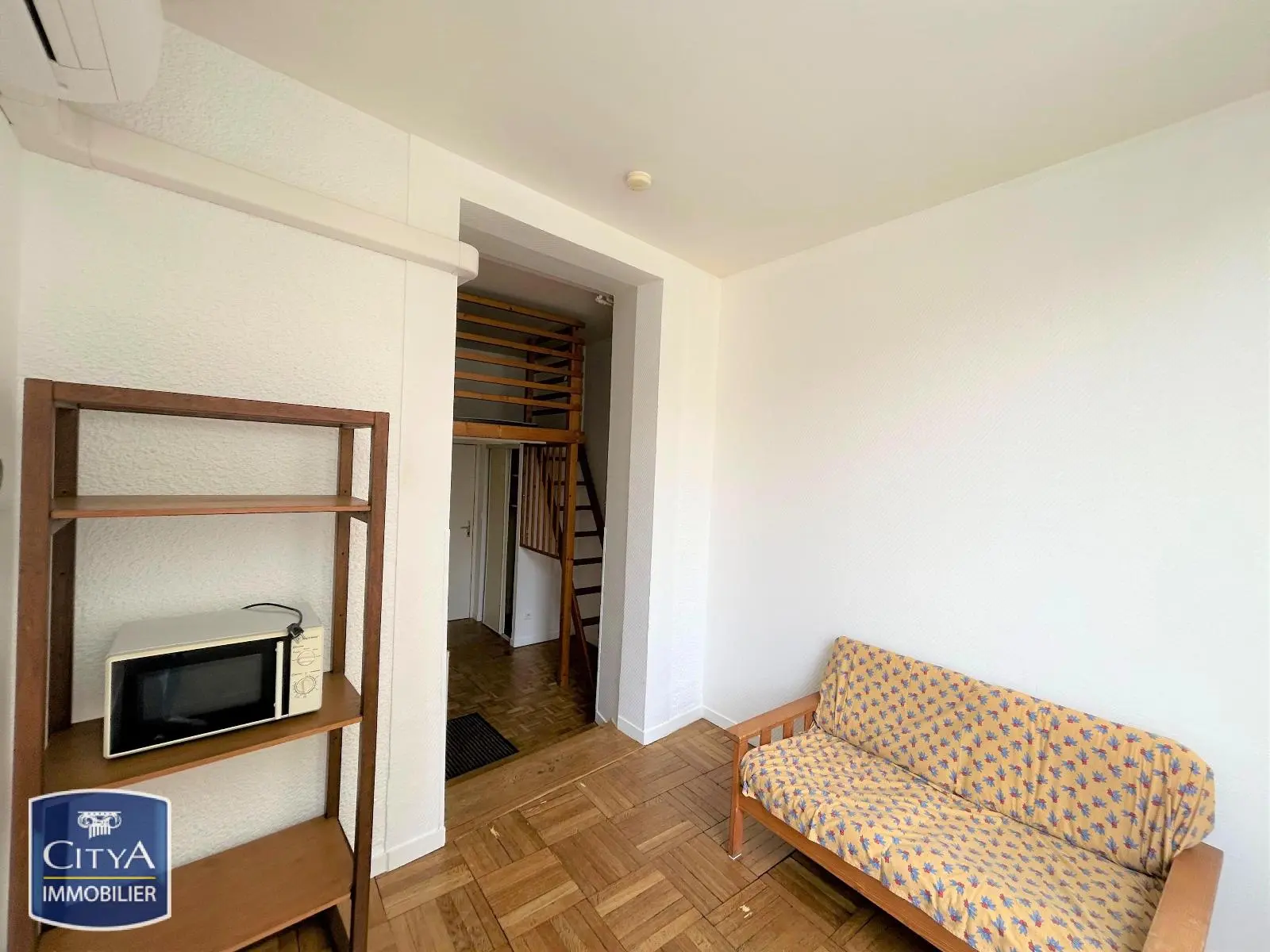 Photo 2 Appartement 1 pièce 14.41m²