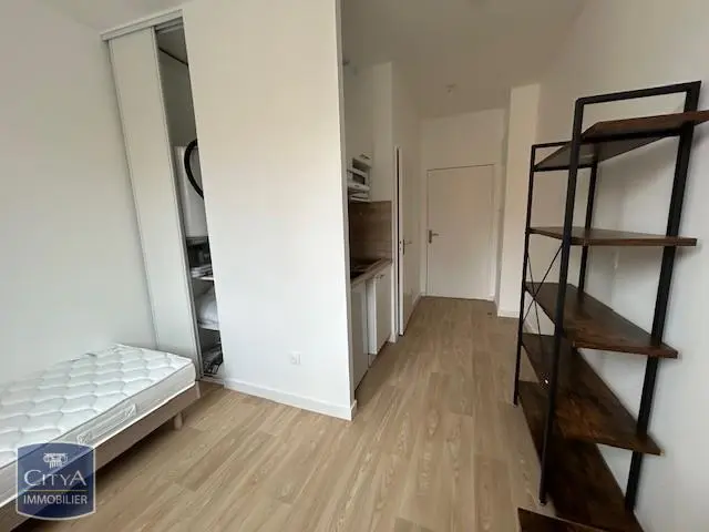 Photo 2 Appartement 1 pièce 17.12m²