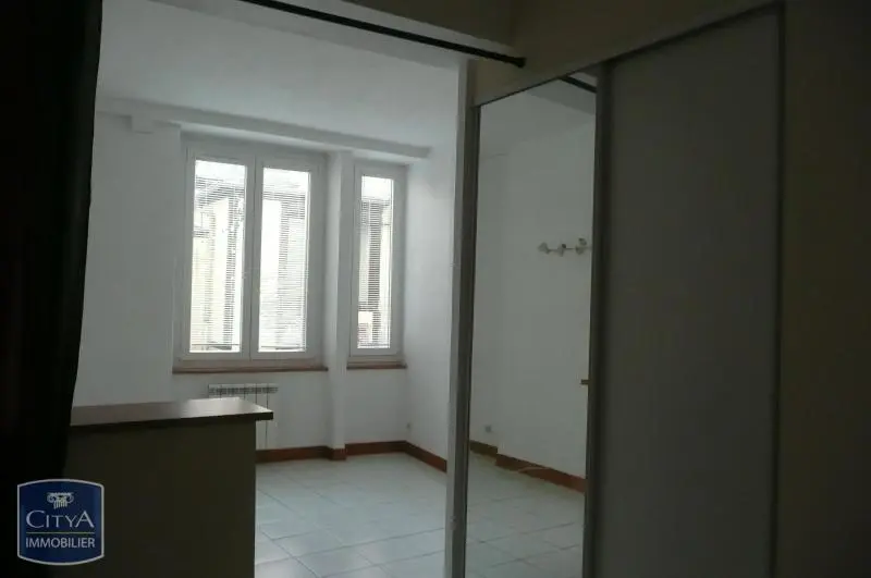 Photo 3 Appartement 1 pièce 28.24m²
