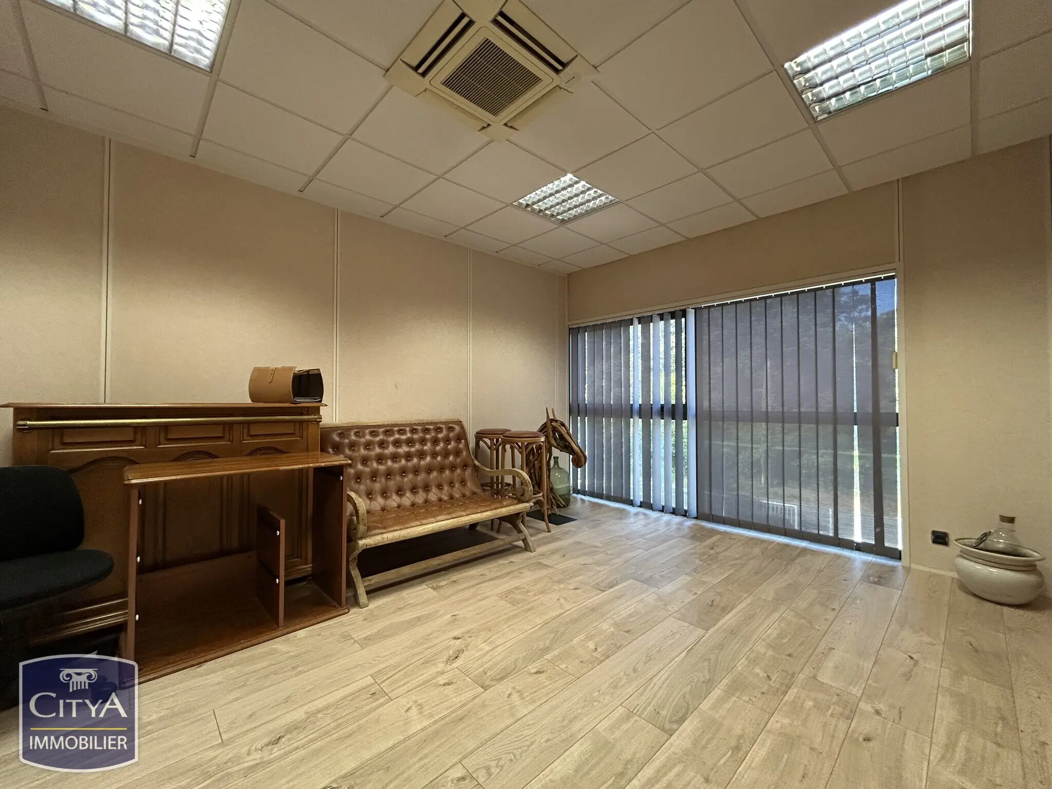 Photo 13 Local Commercial 219.04m²