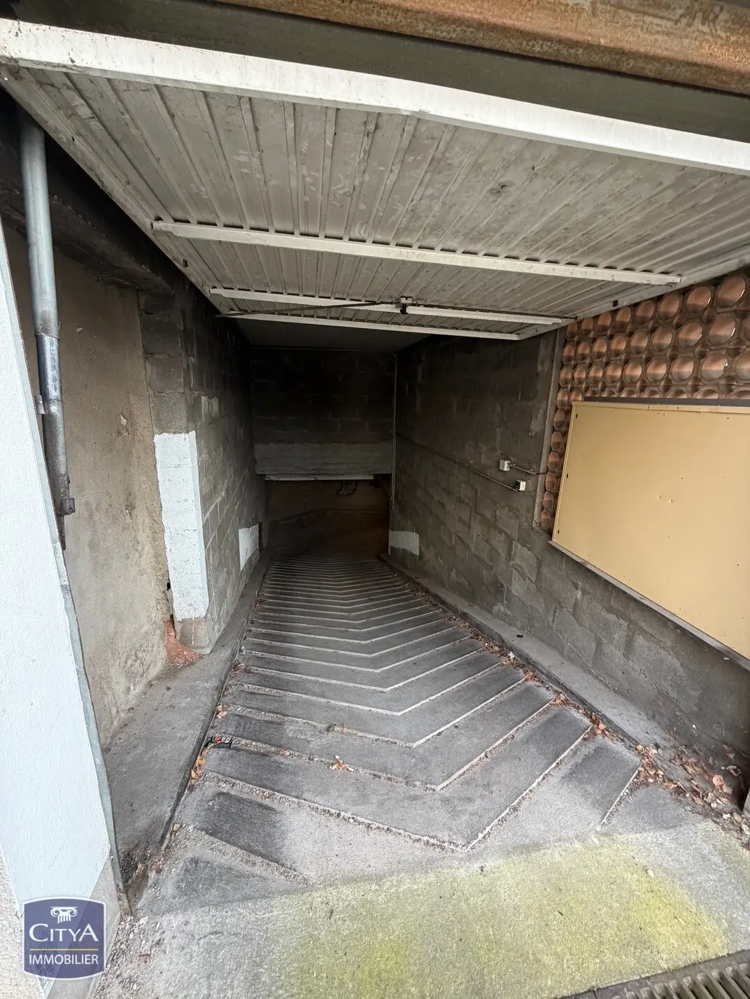 Photo 3 Parking 9m²