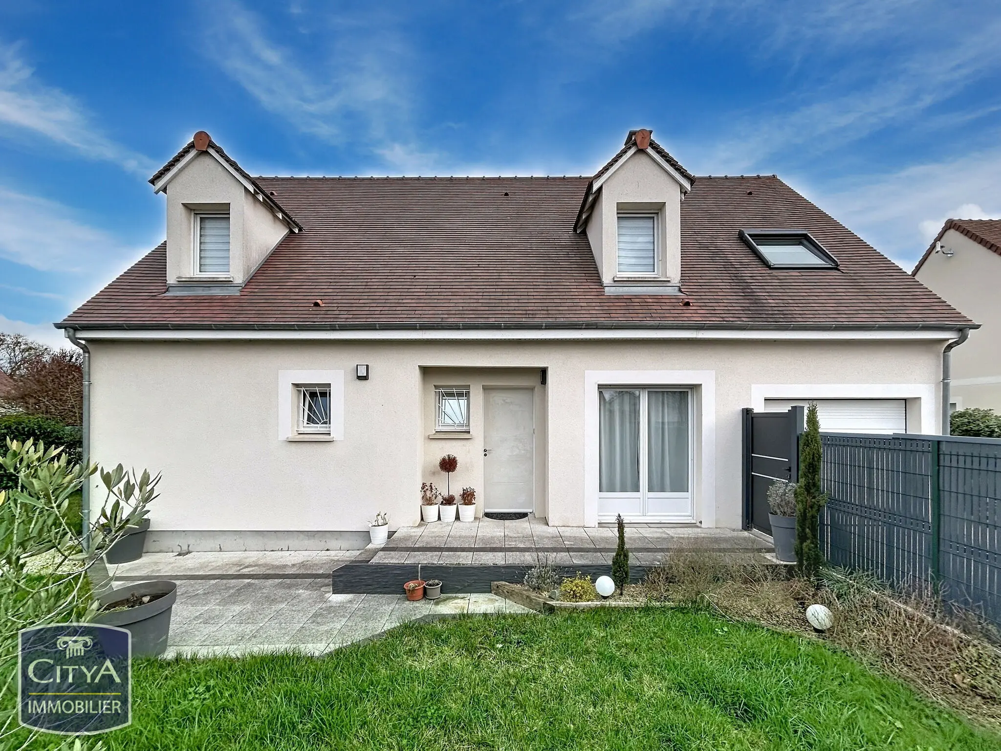 Photo 1 Maison 7 pièces 141m²