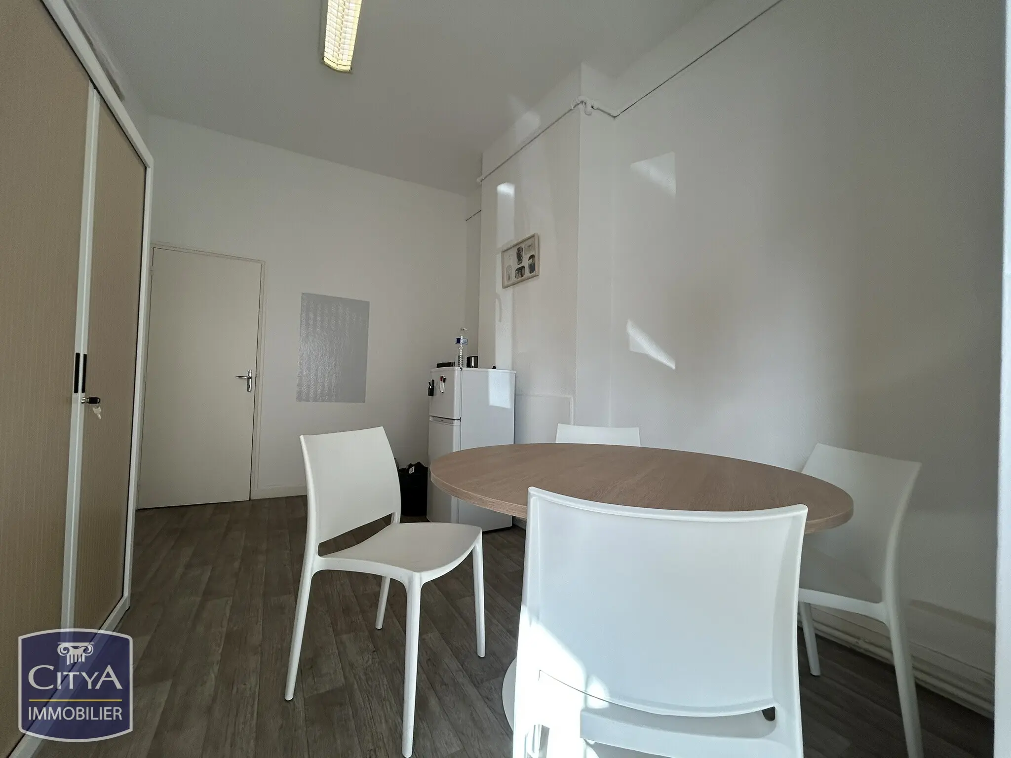 Photo 5 Local Commercial 48.8m²