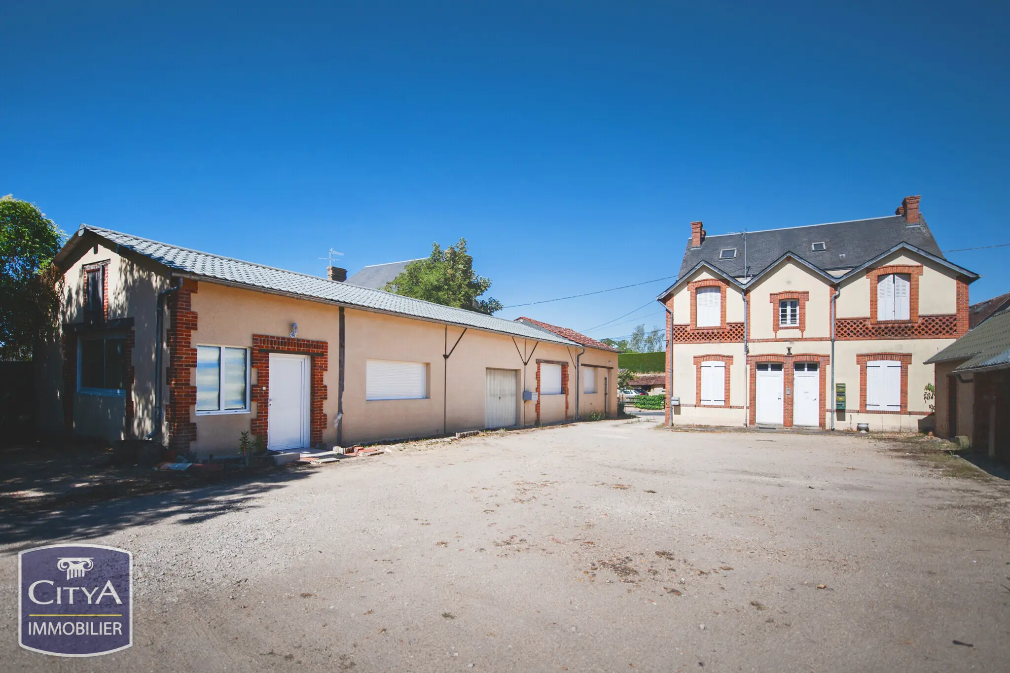 Photo 1 Immeuble 288m²