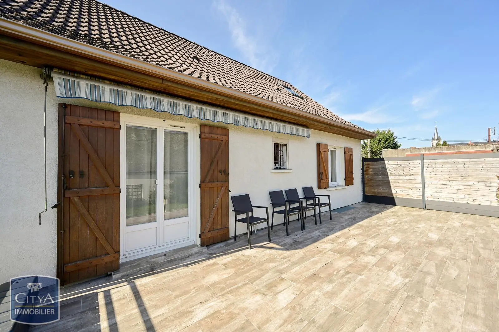 Photo 1 Maison 4 pièces 101m²