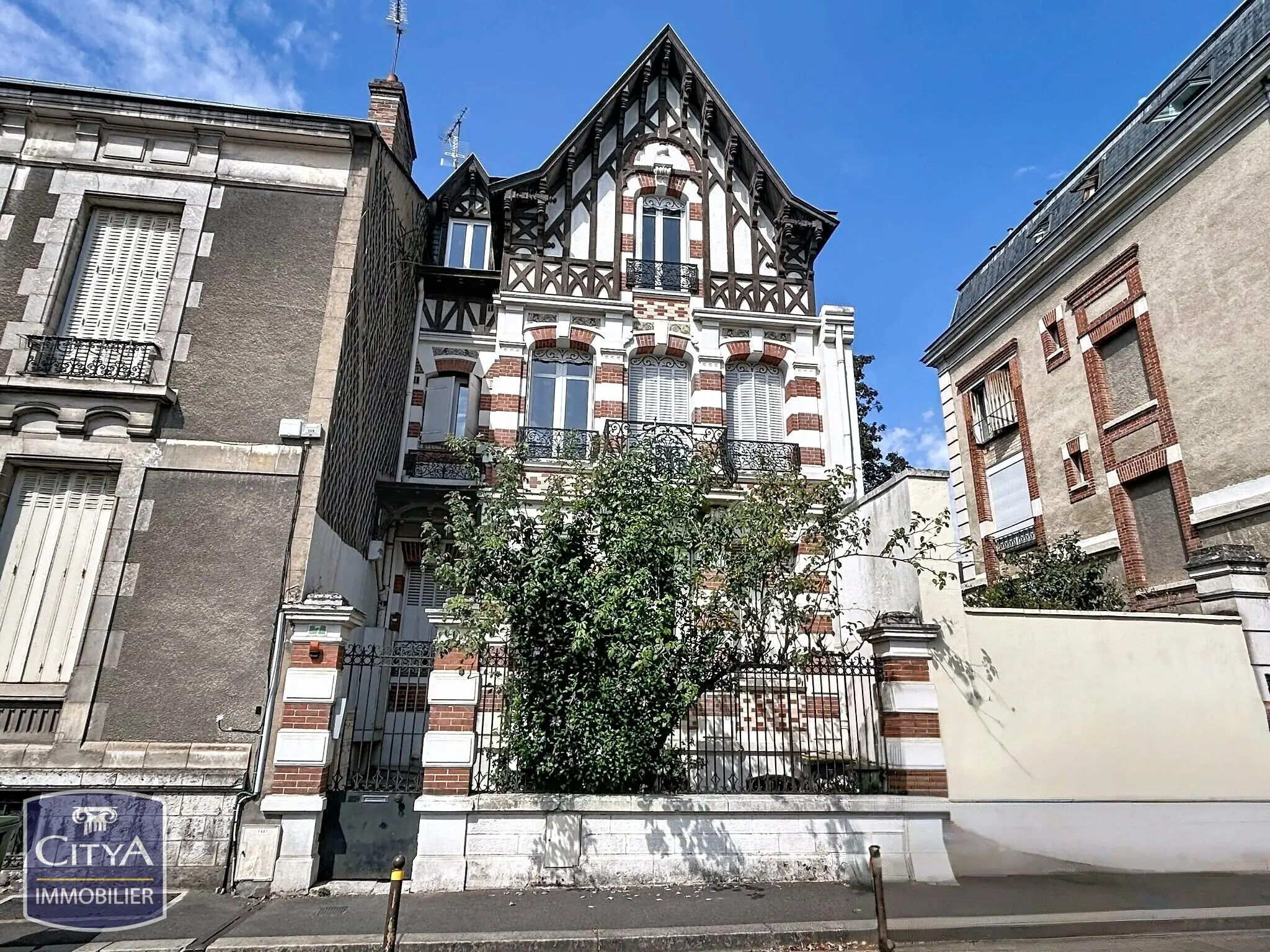 Photo 1 Appartement 1 pièce 20.84m²